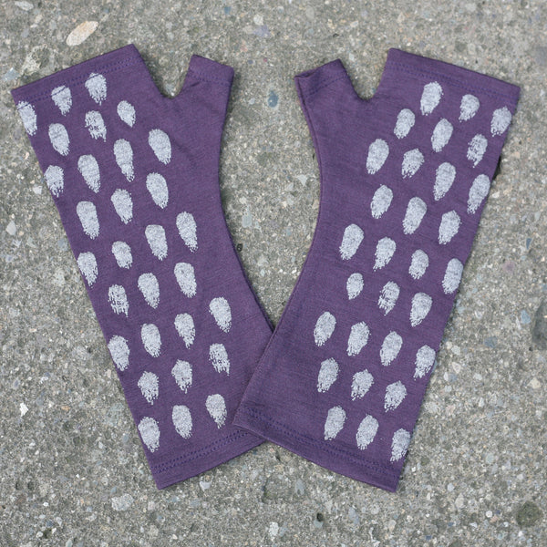 Purple polka dot print merino fingerless gloves