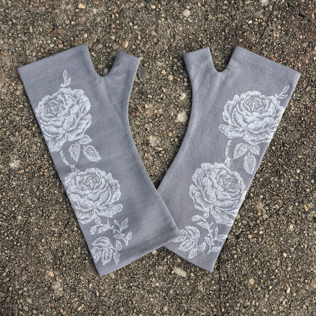 Silver rose print merino fingerless gloves