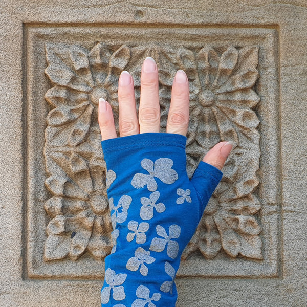 Teal hydrangea print merino fingerless gloves