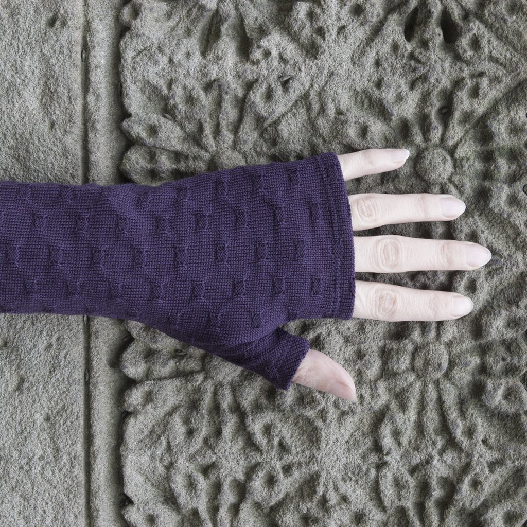 2018 kate watts Purple crosses knit merino fingerless gloves on hand
