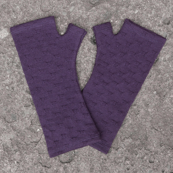 Purple crosses knit merino fingerless gloves
