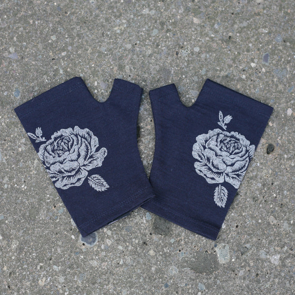 Ink hobo length rose print merino fingerless gloves